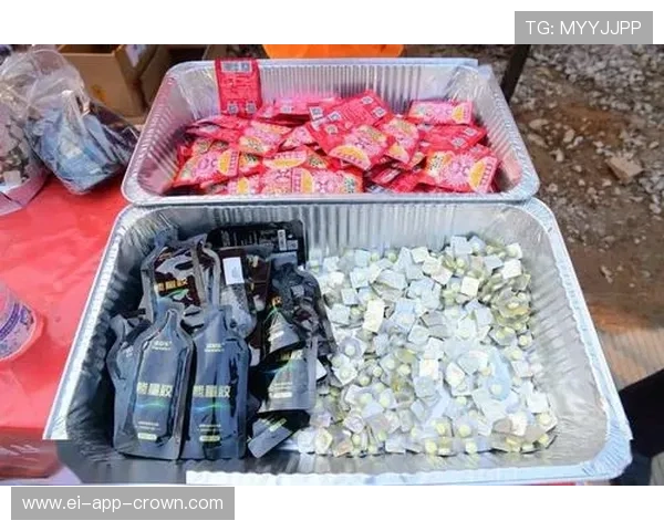 仲满家的冰箱里塞满了能量胶，连饮料都按训练时段分好类