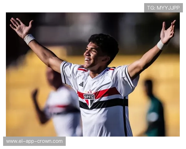 加布里埃尔·梅迪纳近期竞技状态回暖与表现提升分析