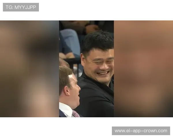 姚明真是靠身高住豪宅，电梯都得特别定制，普通人羡慕哭了